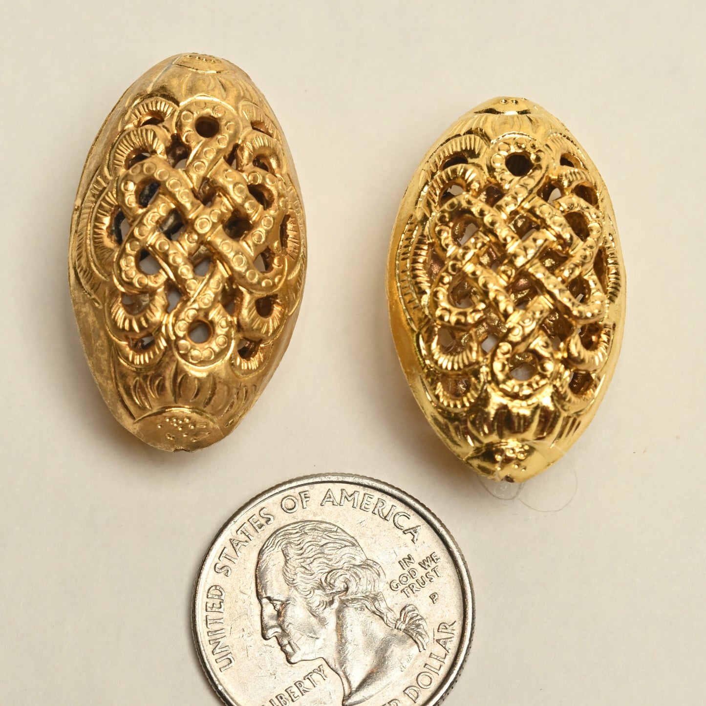 Gold Plated Oval Eternal Knot Bead BM71G 1-3/8"