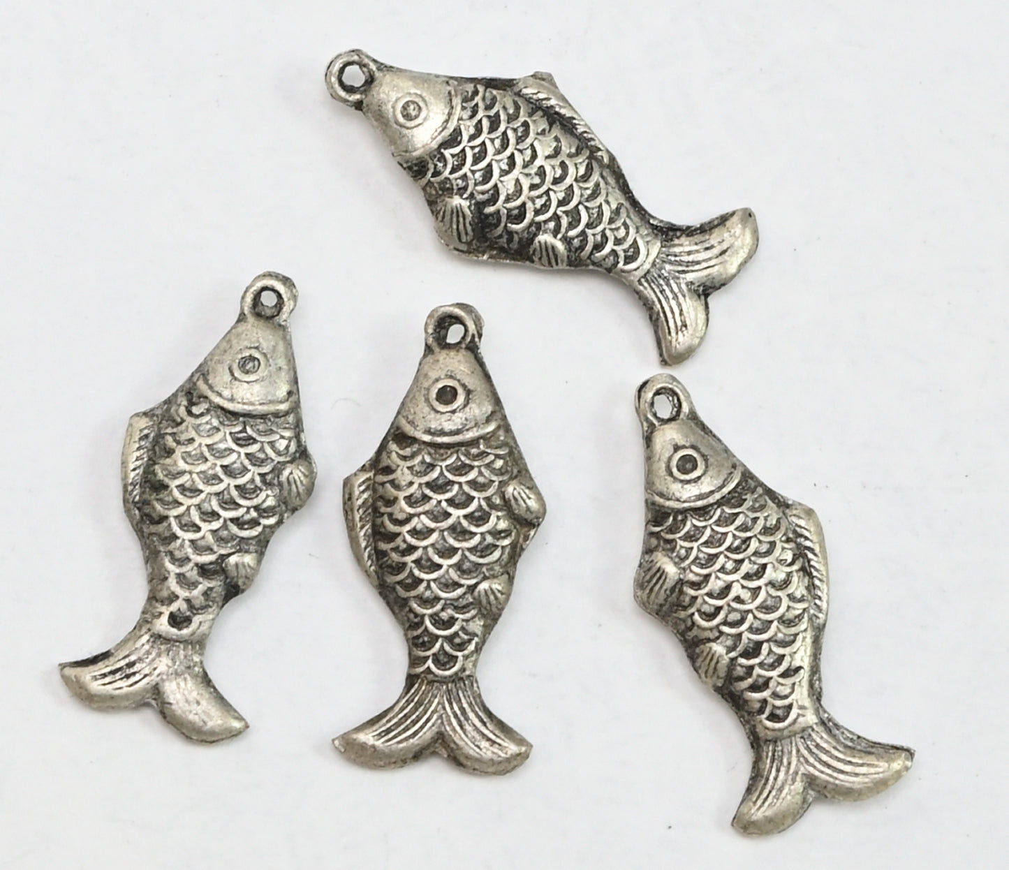 Silver Plated Metal Fish Charm FM185S