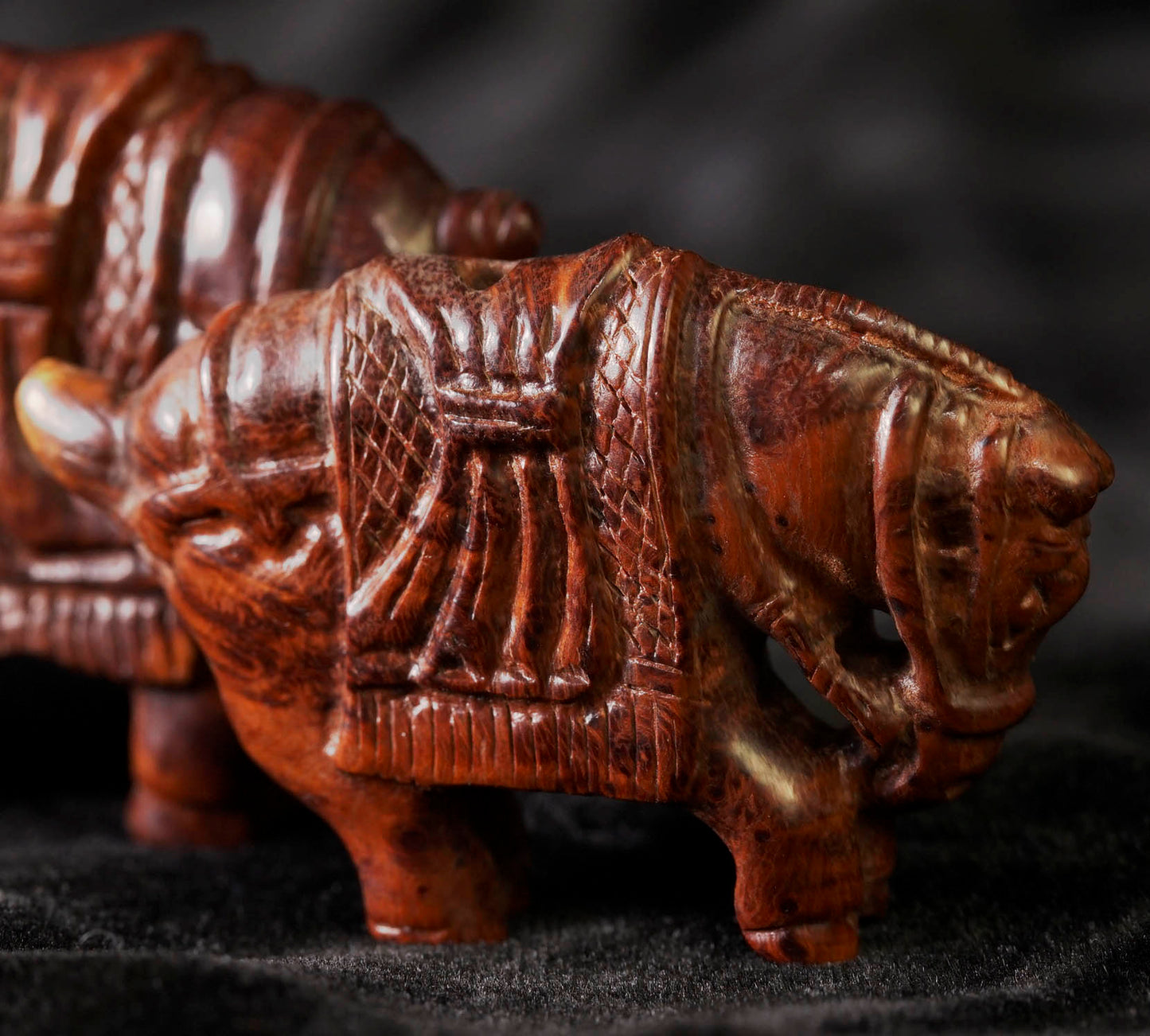 Ma-Li Wood Horse with Saddle Bead FWD07