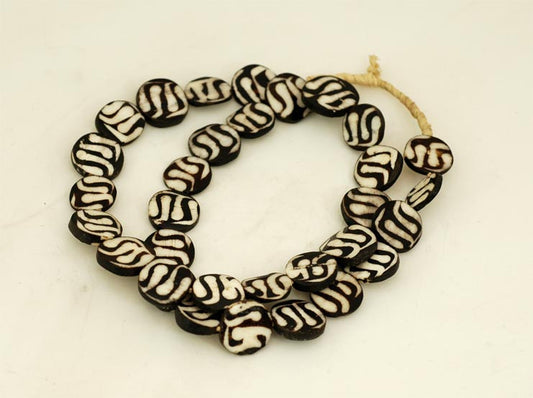 Batik Bone Disc Bead Strand BA-B08