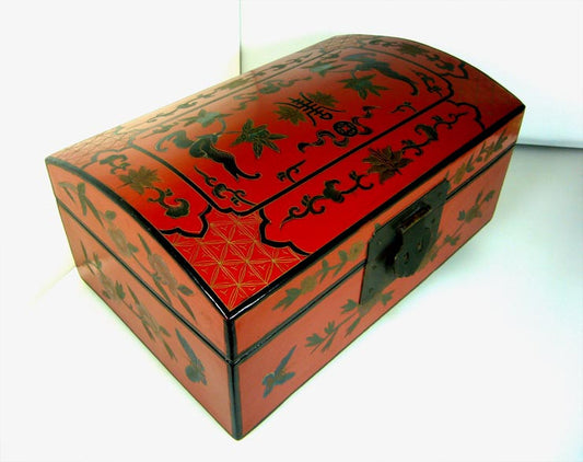 Lacquer Mini-Chest