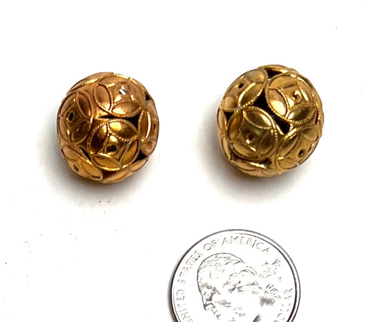 Gold Plated Round Bead with Chinese Coin Designs BM60 20mm